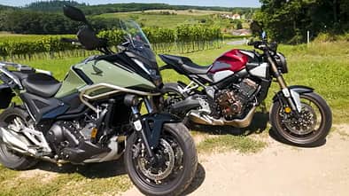 Honda DCT vs. E-Clutch Test on Tour