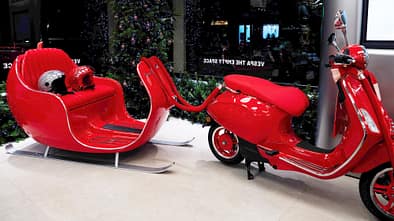 Vespa Slitta Babbo Natale (12/2025)