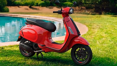 Vespa Sprint S 2026 Rosso Coraggioso