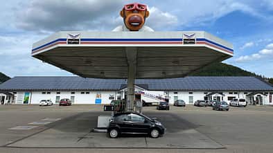 IMAGO Trigema Tankstelle