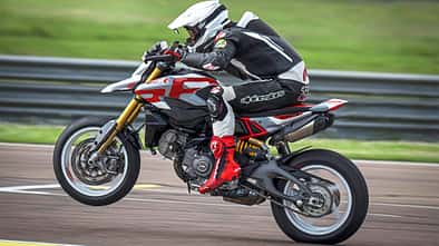 Fahrbericht Ducati Hypermotard V2 SP (04/2026)