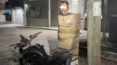 Batman" klebt in Mexico Motorrad-Diebe fest
