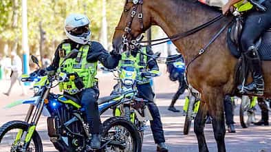 Metropolitan Police auf Sur-Ron Ultra Bee