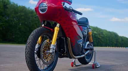 wheels-and-waves, custom-bike Royal Enfield Nought Tea GT.