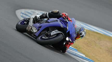 09/2019, Yamaha YZF R1 Fahrbericht Tobias Münchinger Yamaha YZF R1 Fahrbericht Tobias Münchinger