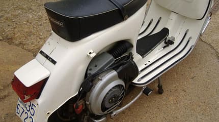 Piaggio Vespa Marlon Brandon Auction Versteigerung Piaggio Vespa von Marlon Brandon