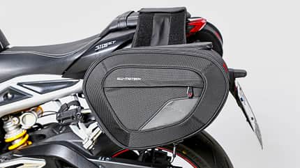 triumph, dauertest, zubehoer Triumph Street Triple RS im Dauertest - Zubehör: SW-Motech-Blaze Satteltaschen.