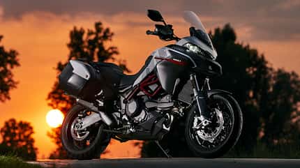 Ducati Multistrada 950 S (GP White).