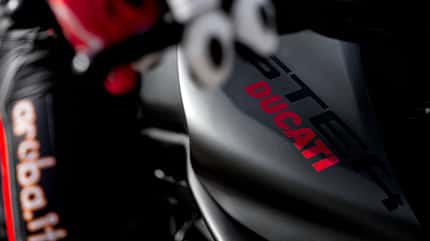11/2020, Teaser Ducati Monster Teaser Ducati Monster
