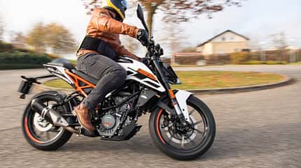 Motorrad Moped Führerschein Fahrschule 125er