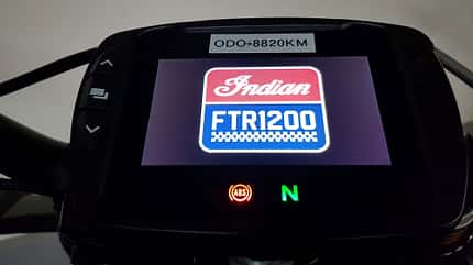 Indian FTR 1200 Dauertest Display