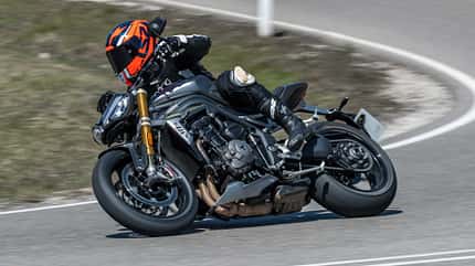 Fahrbericht Triumph Speed Triple 1200 RS Fahrbericht Triumph Speed Triple 1200 RS