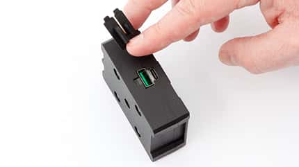 05/2021, Wunderlich BMW USB-Ladebox Navigationssystem Wunderlich BMW USB-Ladebox Navigationssystem