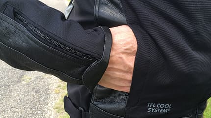 07/2021, Ausprobiert Büse Ferno Leder-Textil-Fahreranzug Ausprobiert Büse Ferno Leder-Textil-Fahreranzug