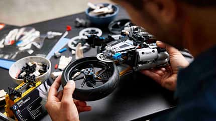 12/2021, LEGO Technic BMW M 1000 RR LEGO Technic BMW M 1000 RR