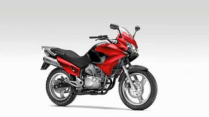 Gebrauchte 125er-Bikes Leichtkrafträder Honda Varadero 125 Gebrauchte 125er-Bikes Leichtkrafträder Honda Varadero 125