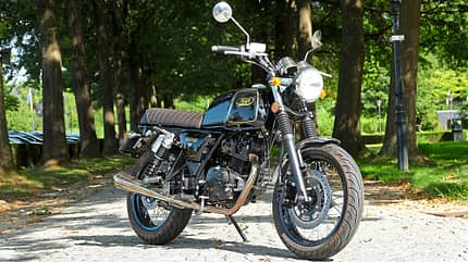 Gebrauchte 125er-Bikes Leichtkrafträder Mash Black Seven 125 Gebrauchte 125er-Bikes Leichtkrafträder Mash Black Seven 125