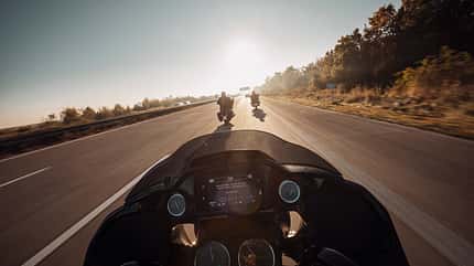 BMW R 18 B, Halrey-Davidson Road Glide Special, Indian Challenger Dark Horse Vergleichstest BMW R 18 B, Halrey-Davidson Road Glide Special, Indian Challenger Dark Horse Vergleichstest