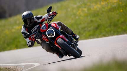 Yamaha MT-09, Triumph Street Triple R, Kawasaki Z 900, KTM 890 Duke, BMW F 900 R, Ducati Monster Vergleichstest Yamaha MT-09, Triumph Street Triple R, Kawasaki Z 900, KTM 890 Duke, BMW F 900 R, Ducati Monster Vergleichstest