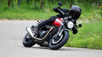 BMW R nineT Pure, Indian FTR S, Kawasaki Z 900 RS, Triumph Speed Twin Vergleichstest BMW R nineT Pure, Indian FTR S, Kawasaki Z 900 RS, Triumph Speed Twin Vergleichstest