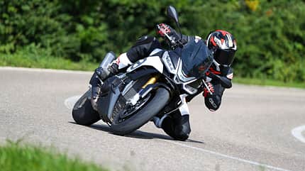 Aprilia Tuono V4, KTM 1290 Super Duke GT Vergleichstest Aprilia Tuono V4, KTM 1290 Super Duke GT Vergleichstest