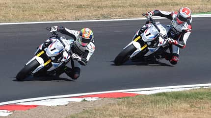 BMW F 900 R Cup in UK