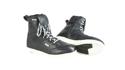 Motorrad-Sneaker Test 2022 Motorrad-Sneaker Test 2022