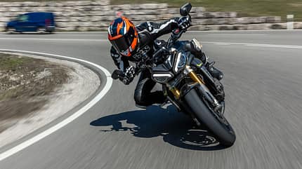 BMW S 1000 R, Ducati Streetfighter V4 S, KTM 1290 Super Duke R, Triumph Speed Triple 1200 RS Vergleichstest BMW S 1000 R, Ducati Streetfighter V4 S, KTM 1290 Super Duke R, Triumph Speed Triple 1200 RS Vergleichstest