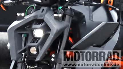 KTM 1290 Super Duke R 2023 (Erlkönig 10/2022) KTM 1290 Super Duke R 2023 (Erlkönig 10/2022)