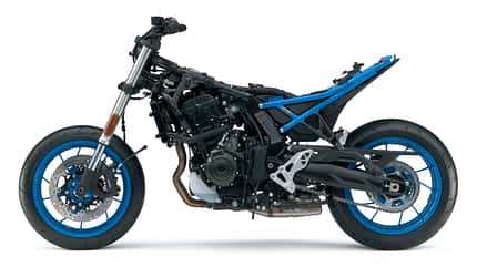 Suzuki GSX-8S (11/2022)