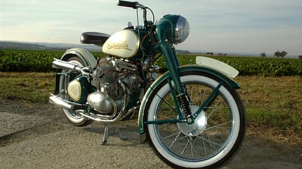 Bistella 500 von Marek Foltis mit Doppel-Sternmotor mit Kompressor Basis Jawa Zweitakt