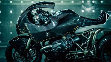 BMW HP2 Cherry's Company Midnight Racer
