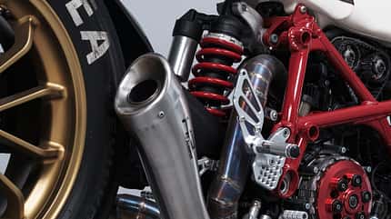 Ducati 749 Umbau Custombike Café Racer Dragster von Kaspar Ilves Kalapea Garage Ducati 749 Umbau Custombike Café Racer Dragster von Kaspar Ilves Kalapea Garage