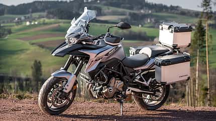 QJ Motor SRT 700 ST 700 X