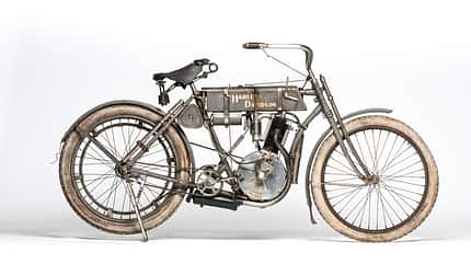 Top 10 Auktionen Strap Tank 1907 Top 10 Auktionen Strap Tank 1907
