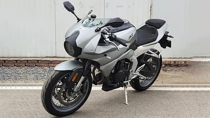 AW500N Retro Racer (2023)