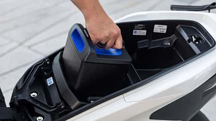 Honda EM1 e: Elektroroller 50er