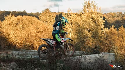 Gmoto Motocross Ausrüstung