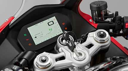 QJMotor SRK 800 RR