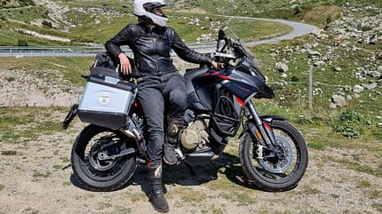 Ducati Leser-Experience 60.000 km Multistrada V4 S (2024) Julie Hauser Ducati Leser-Experience 60.000 km Multistrada V4 S (2024) Julie Hauser