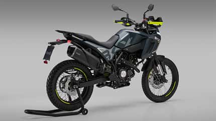 Benelli BKX 125 und BKX 125 S (2025)