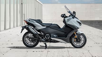 Yamaha TMAX Tech Max (2025) mit Fahrbericht