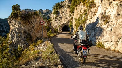 gesperrt Motorrad, Tunnel, Alpen