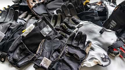 Adventure-Handschuhe aufgeschnitten Adventure-Handschuhe aufgeschnitten Vergleichtest