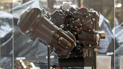 Benda Sechszylinder-Motor EICMA 2025