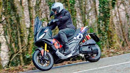 Aprilia SR 400 GT Fahrtest