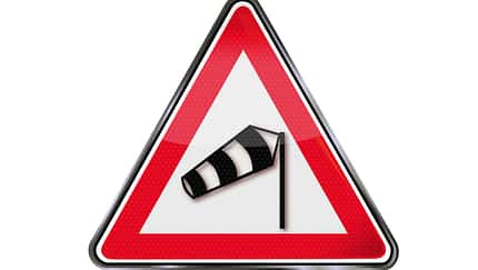Verkehrsschild Seitenwind