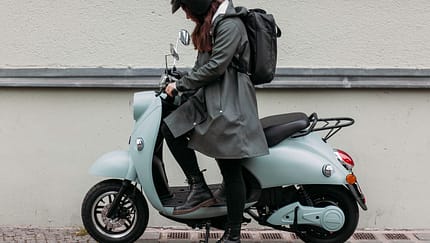 Cityroller mit portablem Akku