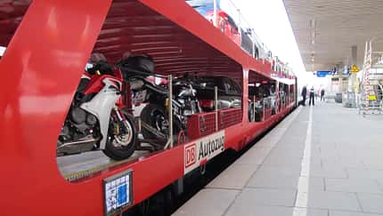 Zug, Lkw, Bus, Spedition, Anhänger