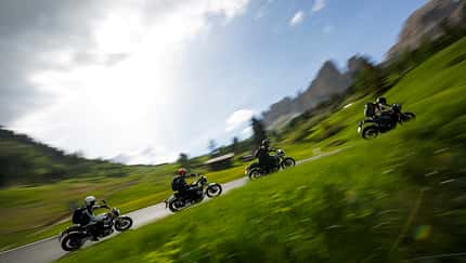 R nineT, V9 Roamer, Thruxton und XSR 900 im Test